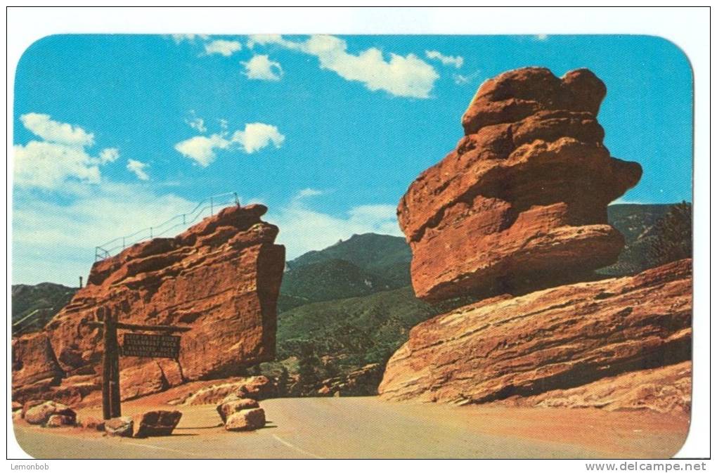 USA, Balanced And Steamboat Rocks, Garden Of The Gods, Colorado Springs, Colorado Unused Postcard [P8150] - Colorado Springs