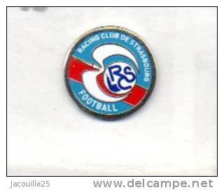 PINS PIN´S FOOT FOOTBALL RCS STRASBOURG EGF BLANC 1,7 CMS - Football