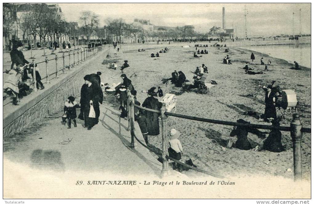 CPA 44 SAINT NAZAIRE LA PLAGE ET LE BOULEVARD DE L OCEAN 1921 - Saint Nazaire