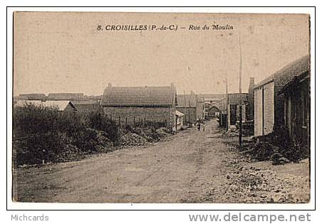 CPA 62 CROISILLES - Rue Du Moulin - Croisilles