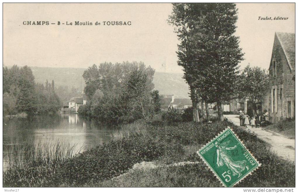 CPA  CHAMPS  Le Moulin De TOUSSAC - Champs Sur Yonne