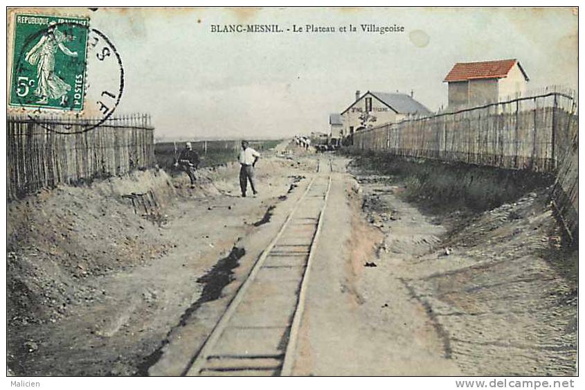 Seine Saint Denis- Seine St Denis- Ref A482-le Blanc Mesnil -le Plateau Et La Villageoise -rails Ligne De Chemin De Fer - Le Blanc-Mesnil