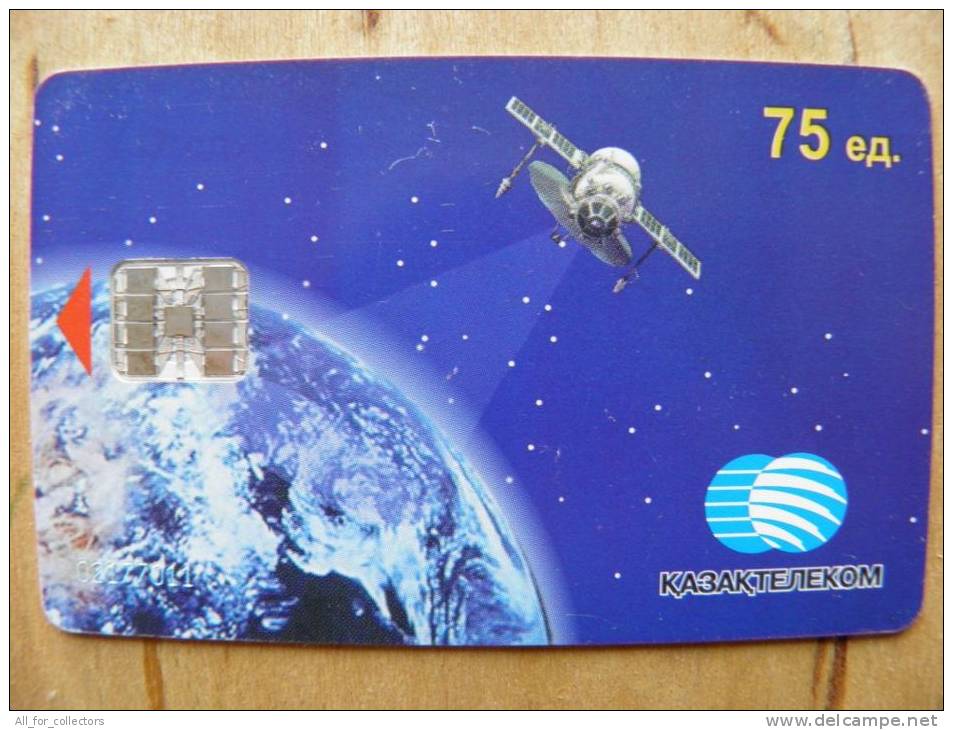 Cosmos SPACE SATELLITE Chip Card Carte Karte From KAZAKHSTAN Kasachstan. Kosmos Earth - Espacio