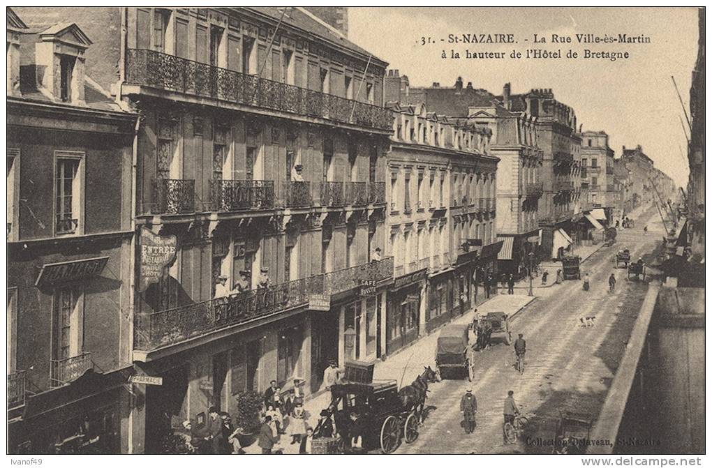 44 - SAINT NAZAIRE - CPA - RUE VILLE -ES -MARTIN à La Hauteur De L'Hôtel De Bretagne - Vue Animée - Saint Nazaire