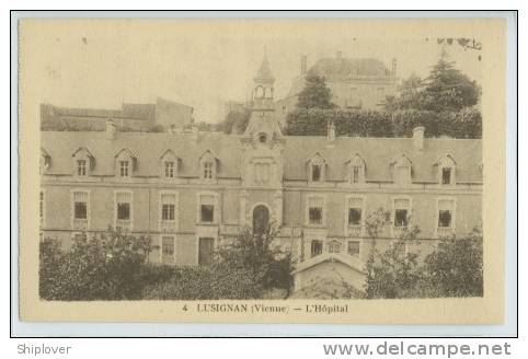 Lusignan - L'hôpital - CPA - Lusignan