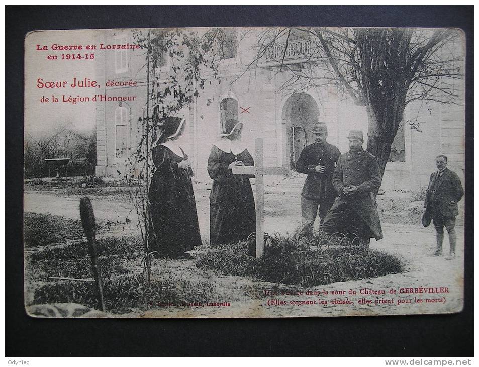 Une Tombe Dans La Cour Du Chateau De Gerbeviller 1919 - Lorraine