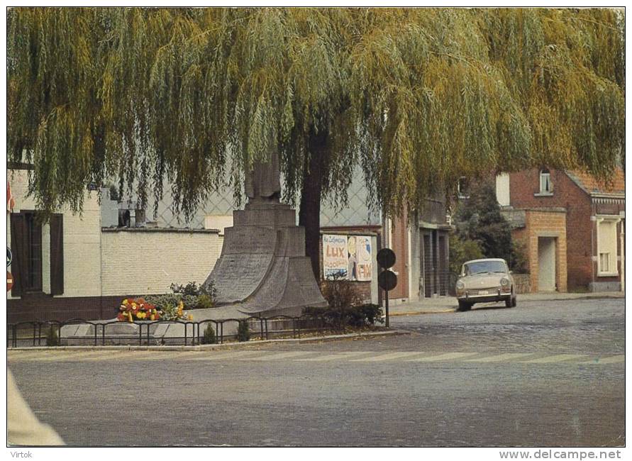 Kapellen : Monument Der Gesneuvelden  ( Old Car )     ( Groot Formaat ) - Kapellen