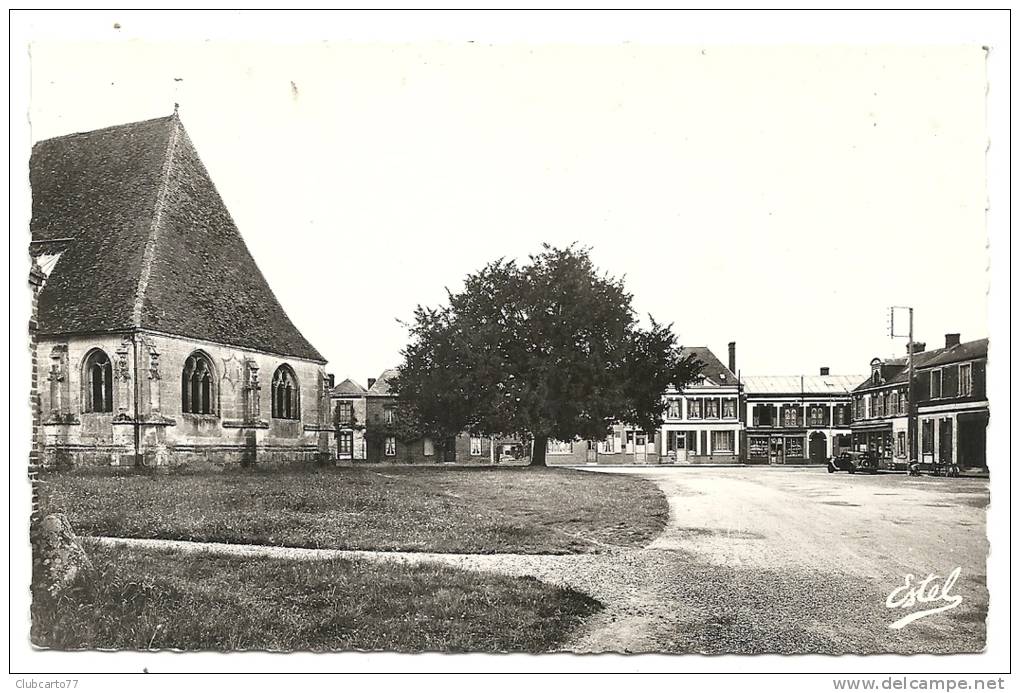 Le Fidelaire (27) : La Place De L´église Et L´If Historique En 1958 PHOTO VERITABLE. - Le Vaudreuil