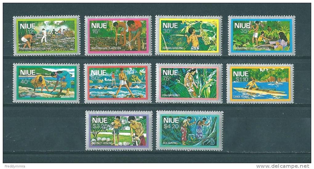 Niue:  213/ 222 ** - Niue