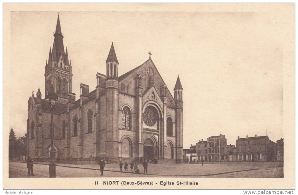 Dép. 79 - NIORT. - Eglise St-Hilaire. Animée. Ed. A La Civette N° 11 - Niort