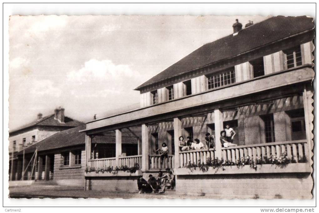 ERMONT COLLEGE D'ATHLETES LE PAVILLON DES STAGES NOËL SEYSSEN ET LA TERRASSE DU RESTAURANT 95 VAL-D'OISE - Ermont-Eaubonne