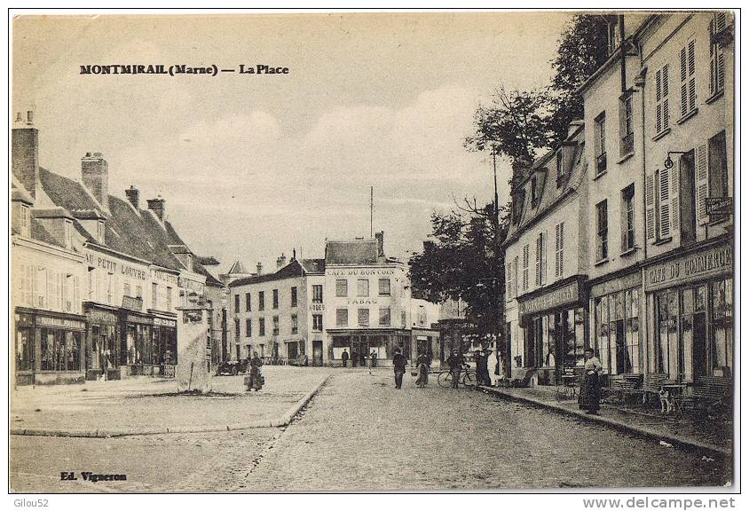 --51 -- MONTMIRAIL (Marne) ---- La Place --- - Montmirail