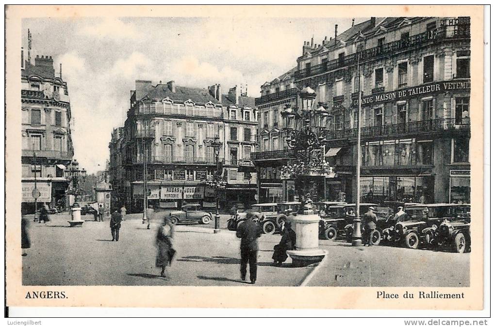 CPA MAINE ET LOIRE (49)  ANGERS  Place Du Ralliement - Angers