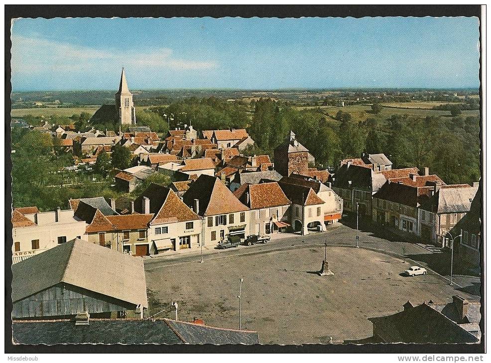 LEMBEYE Place Du Marché  La Vieille Porte L'Eglise Notre Dame  - ECRITE 1967 - Lembeye