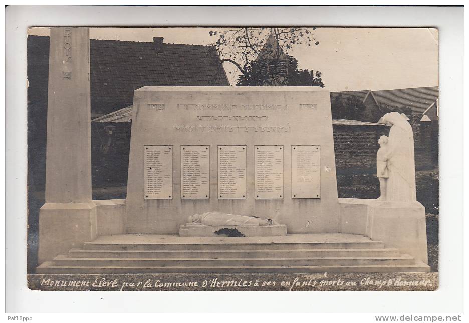 HERMIES (62) Monument Aux Morts - CPSM Photo PF Peu Fréquente (RARE ?) Pas De Calais - Autres & Non Classés