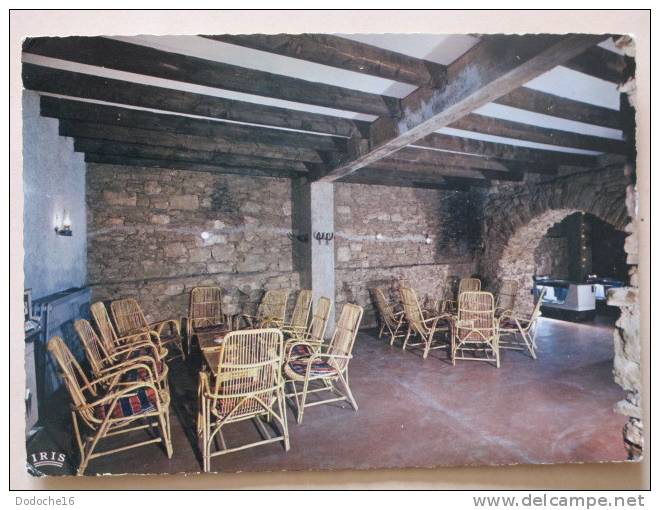 BELGIQUE - Luxembourg - VIRTON - Château Historique Des Dragons De Latour - Centre Récréatif - Salle Des Chevaliers - Virton