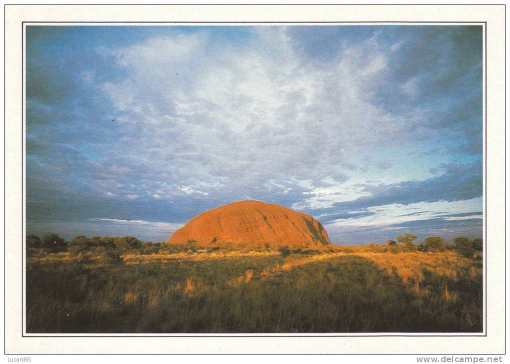 POSTCARD/ CARTE POSTALE / CARTOLINA  AUSTRALIA - IL MONOLITO DI AYERS ROCK - Uluru & The Olgas