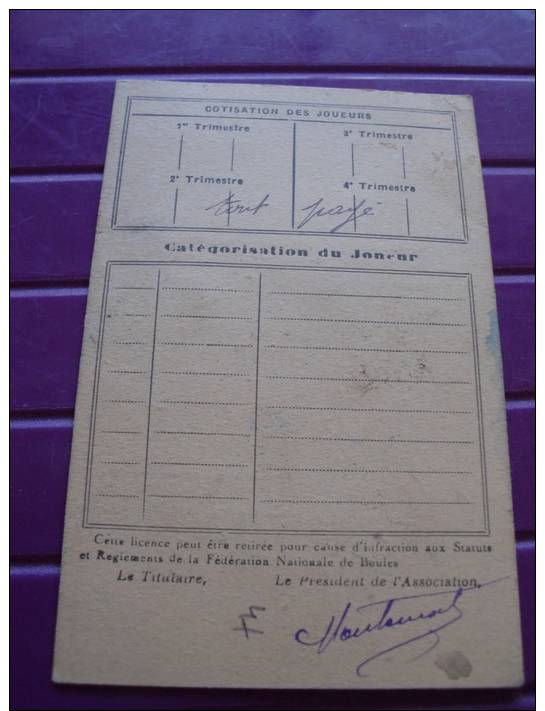 Carte De Licence Annuelle Nécessaire Aux Compétitions De Boules. Albi Tarn. 1942. Siège Social à Lyon - Pétanque