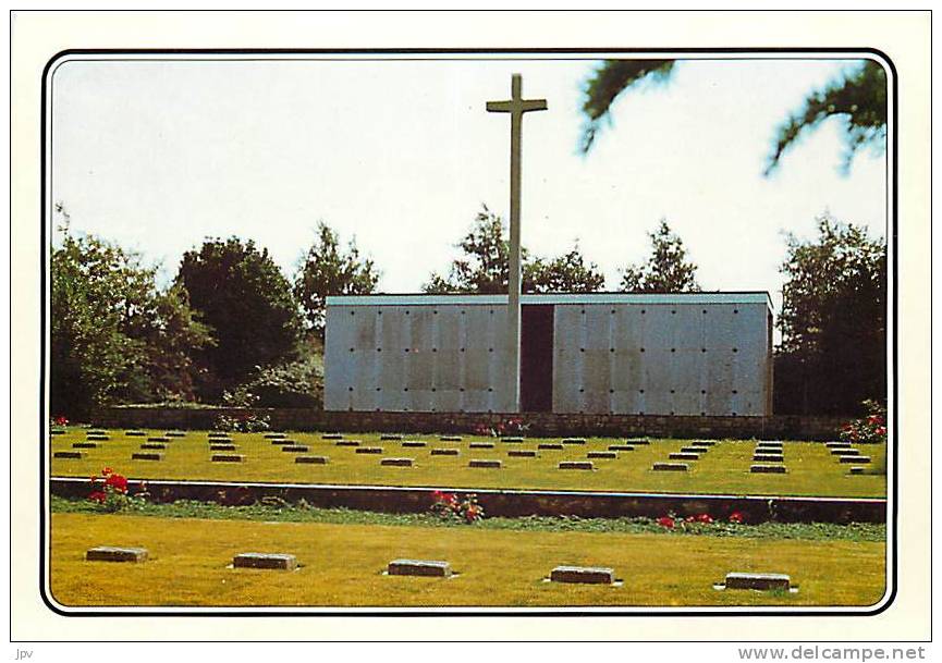 44 PORNICHET .DEUTCHER SOLDATENFRIEDHOF . - War Cemeteries