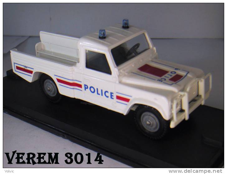 VEREM - LAND ROVER Police -  1/43° - Verem