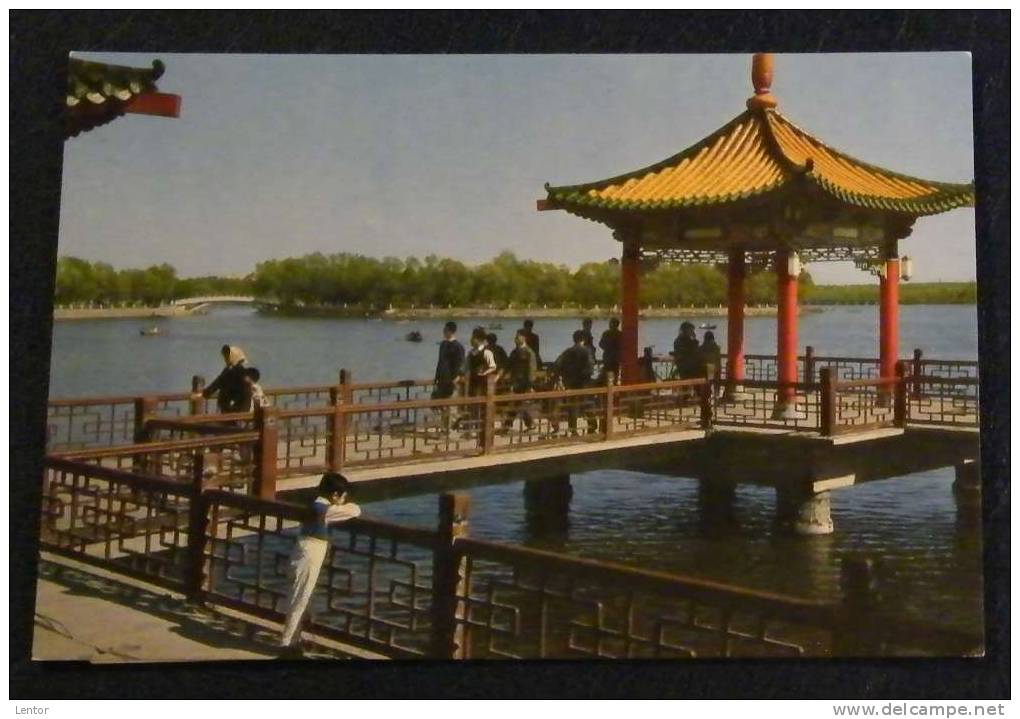 Kt 380 / Zigzag Bridge Pavilion In Nanhu Park - Ponts