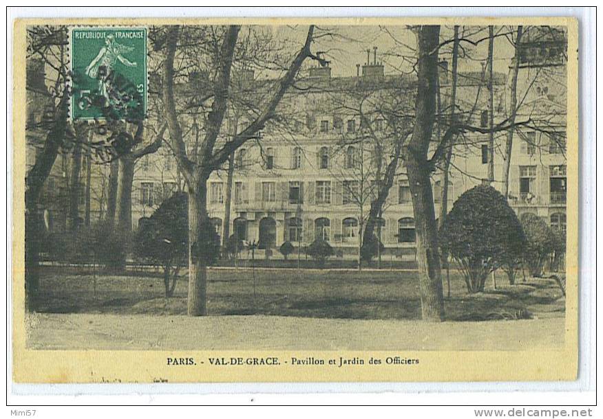 C.P.A. PARIS - VAL-DE-GRACE - Pavillon Des Officiers - Gezondheid, Ziekenhuizen