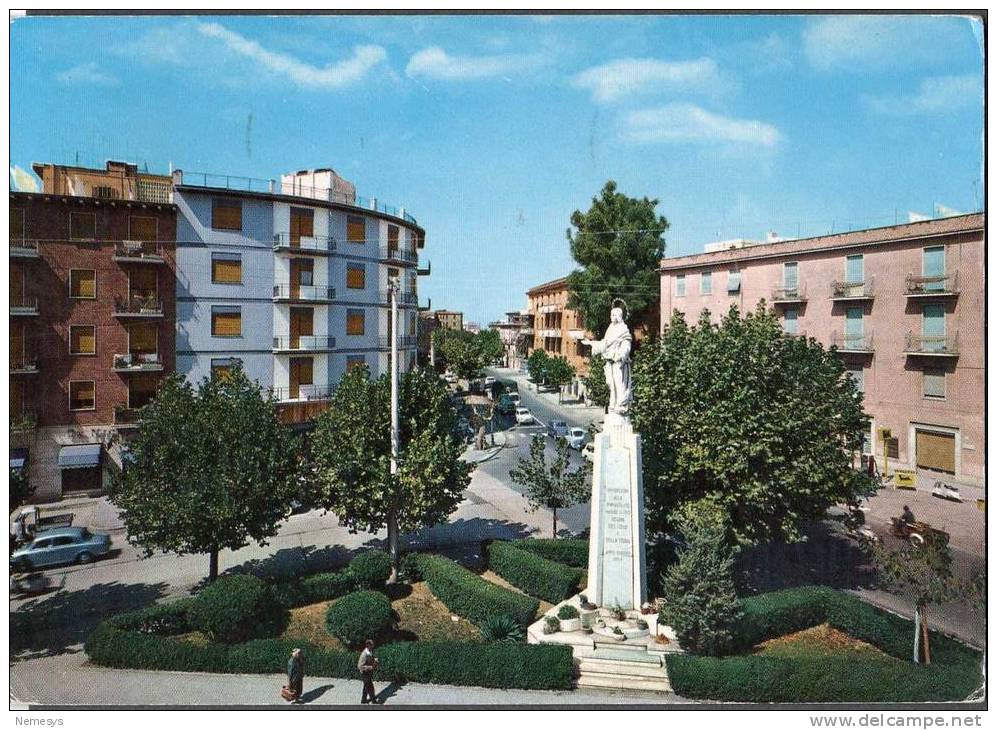 1973 CIVITAVECCHIA LARGO MONS. D'ARDIA E VIA ROMA FG V 2 SCAN ANIMATA AUTOMOBILI - Civitavecchia