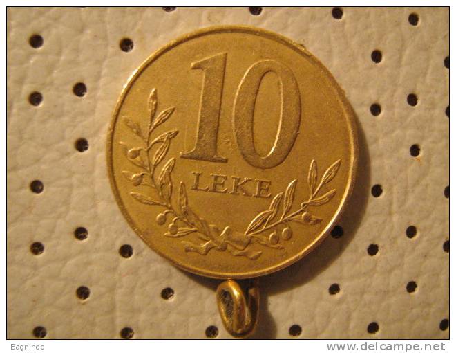 ALBANIA 10 Leke 2000 - Albanië