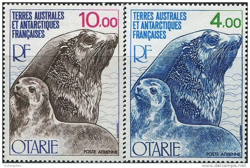 FN0558 TAAF 1977-79 Sea Lions 2v MLH - Used Stamps