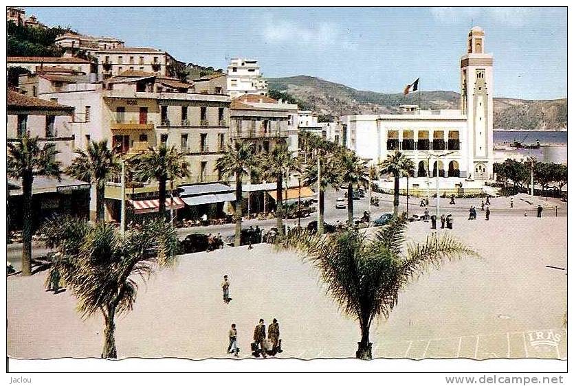 PHLIPPEVILLE LA PLACE MARQUE,COMMERCES,PERSONNAGES,COLORISEE  REF 26123 - Skikda (Philippeville)