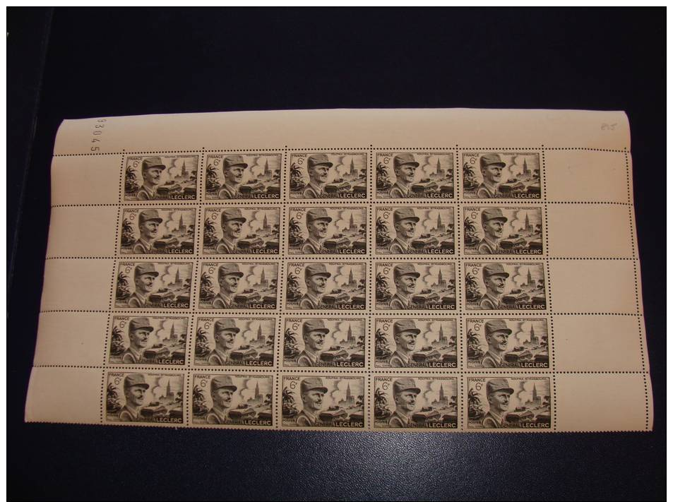 N° 815 En Demi Feuille De 25 Timbres Timbre Neuf ** - Full Sheets