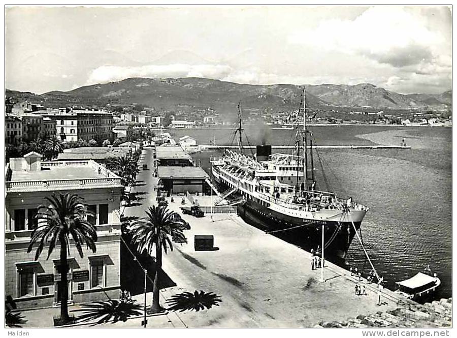 Corse - Ref B45-  Ajaccio - Les Quais - Paquebot  Sampiero Corso - Theme Paquebots -carte Bon Etat - - Ajaccio