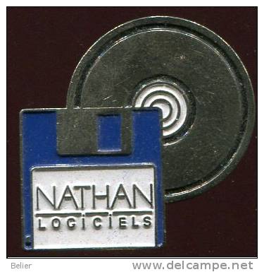 PIN'S NATHAN - Informatique