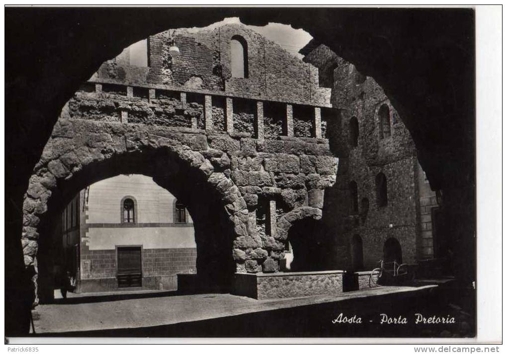 Aosta -X-Porta Pretoria - Monumentos