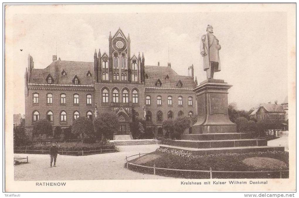 Rathenow Keishaus Mit Kaiser Wilhelm Denkmal Kind 21.7.1915 Gelaufen Druck 1913 - Rathenow