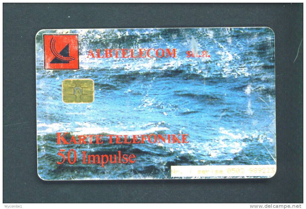 ALBANIA  -  Chip Phonecard As Scan - Albanien