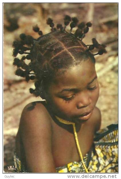 L´Afrique En Couleurs Petite Fille - Coiffure - Non Classés