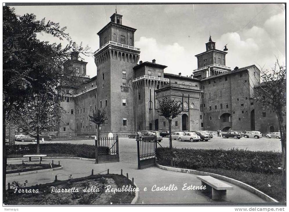 1963 FERRARA PIAZZETTA DELLA REPUBBLICA E CASTELLO ESTENSE FG V  2 SCAN ANIMATA AUTOMOBILI TARGHETTA - Ferrara