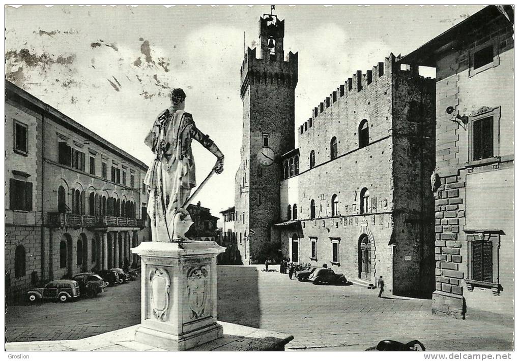 AREZZO - PLACE MARTYRS ANTIFASCISTES - HOTEL DE VILLE - Arezzo