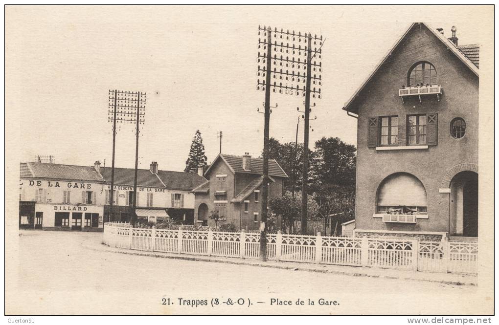 ( CPA 78 )  TRAPPES  /  PLace De La Gare - - Trappes