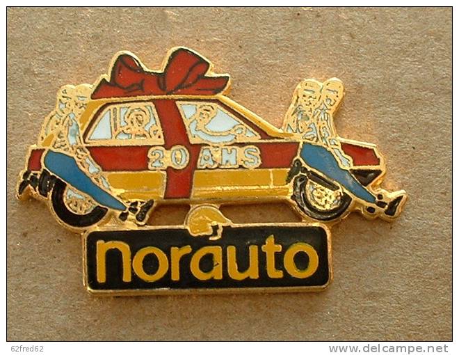 PIN´S PEUGEOT 205  - NORAUTO 20 ANS - Peugeot