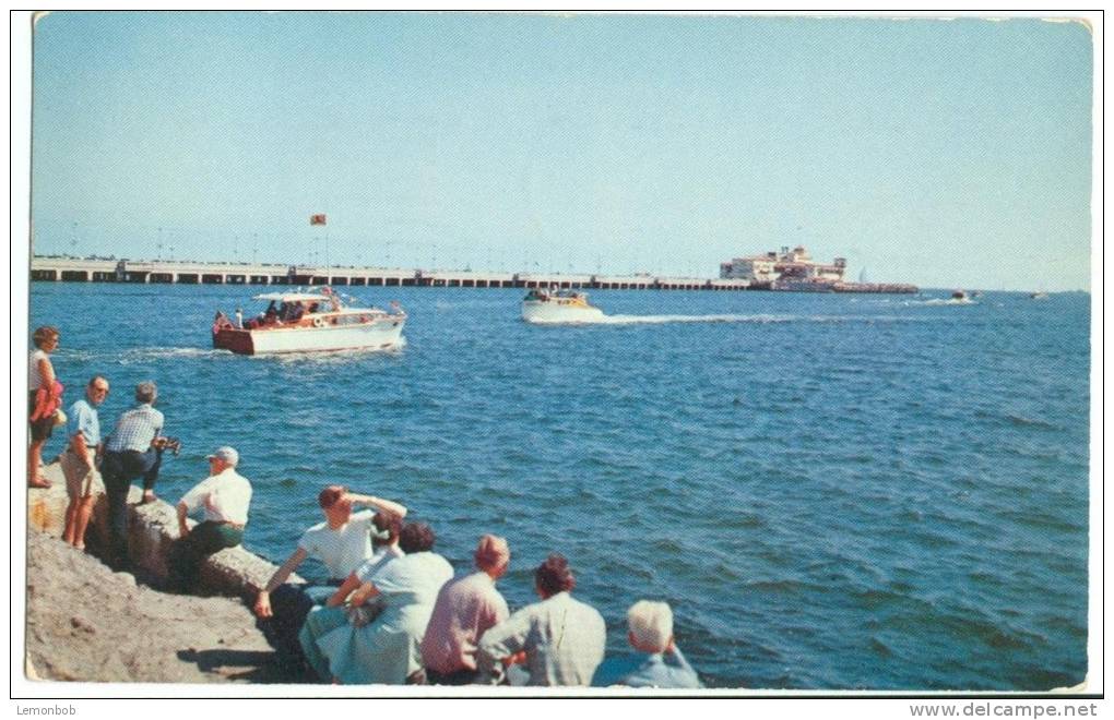 USA, Famous Million Dollar Pier, St. Petersburg, Florida, 1959 Used Postcard [P8554] - St Petersburg