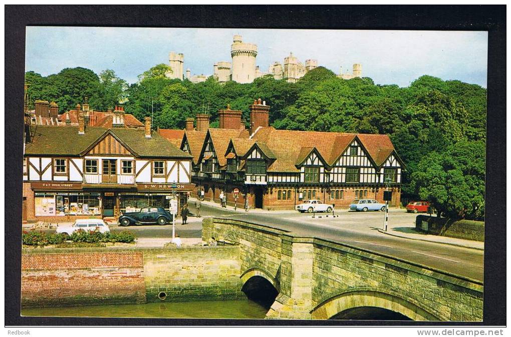 RB 853 - Postcard Arundel Sussex - S.W. Newton Shop - Arundel