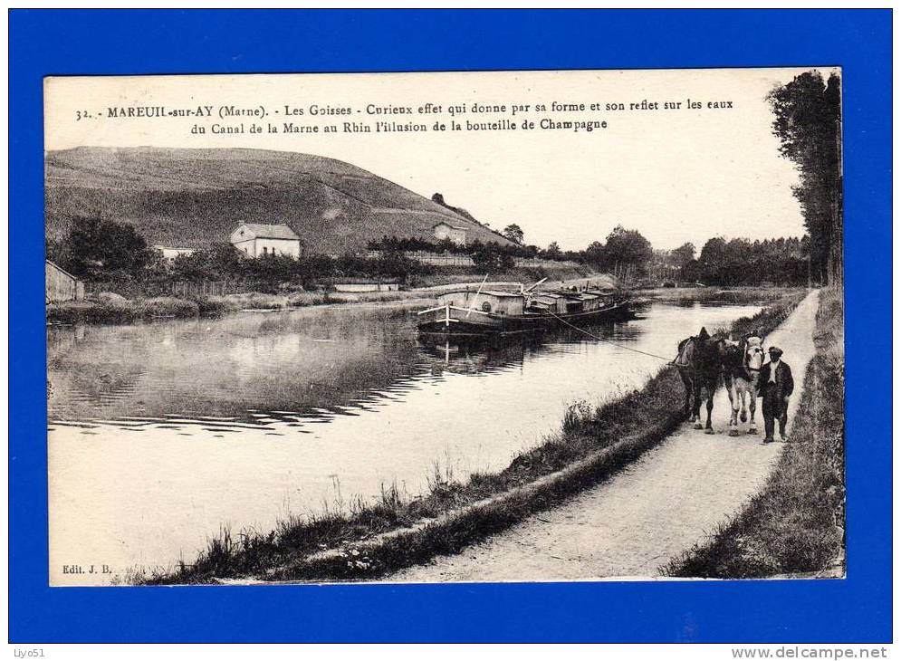 Mareuil Sur Ay  Marne  Batellerie.  Halage D'une Péniche Par Deux Chevaux     Cpa : N&b . Bon état . Pas De Pli . - Mareuil-sur-Ay