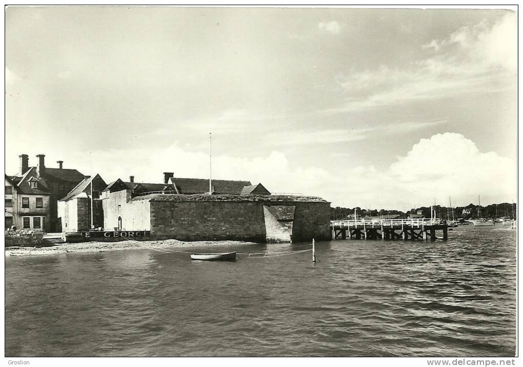 YARMOUTH CASTLE , ISLE OF WIGHT  - GENERAL VIEW FROM NORTH-EAST - Autres & Non Classés