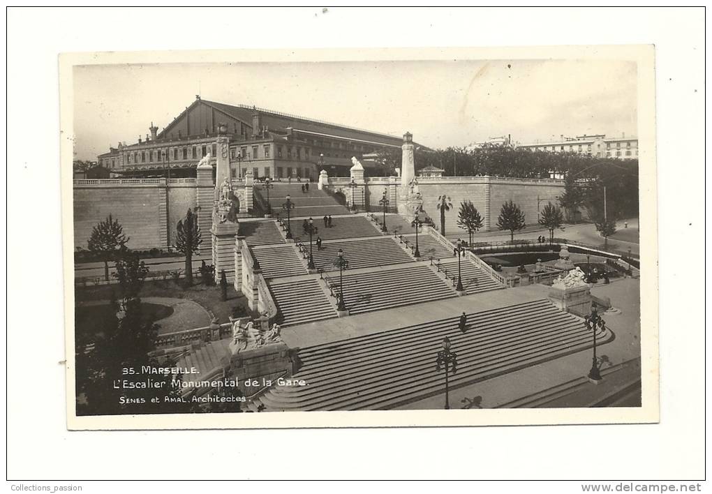 Cp, 13, Marseille, L'Escalier Monumental De La Gare - Stationsbuurt, Belle De Mai, Plombières