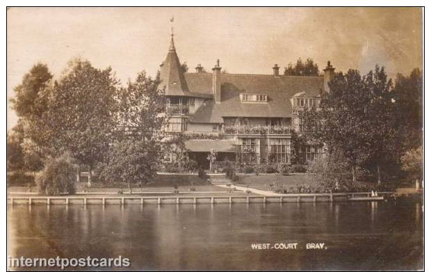 BRAY WEST COURT OLD REAL PHOTO POSTCARD BERKSHIRE - Other & Unclassified