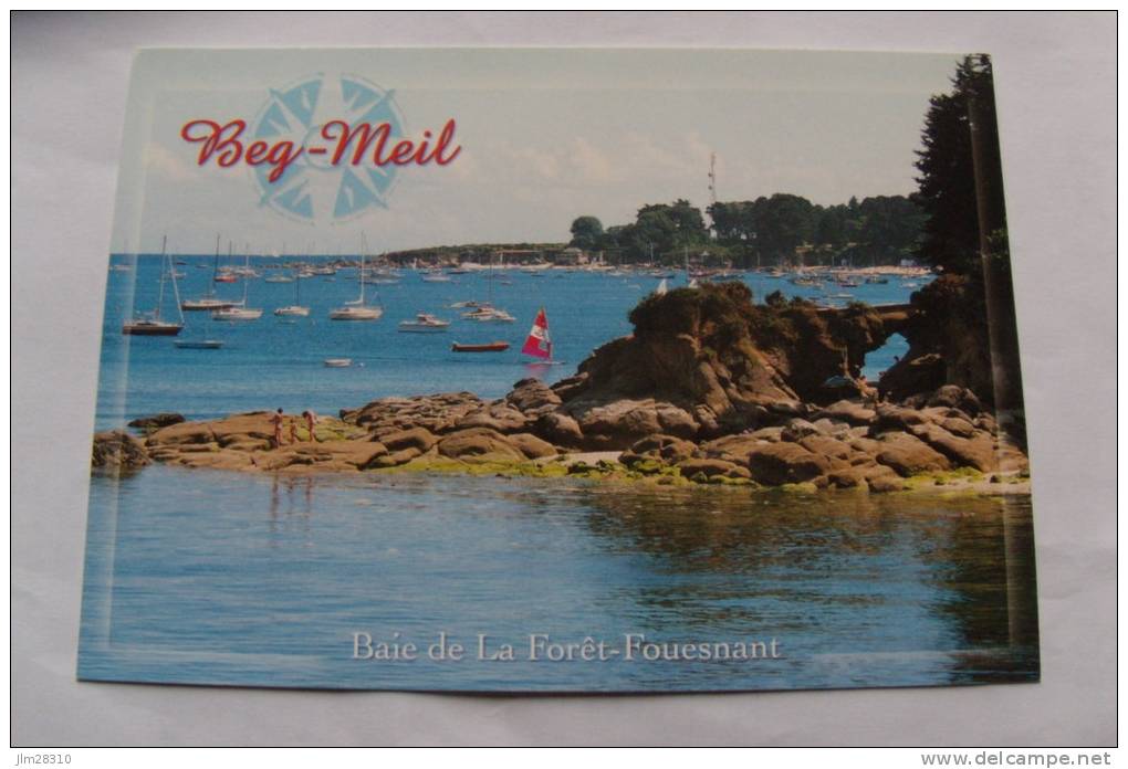29 / Finistère - Beg Meil - La Roche Percée Et, Au Fond, Le Port. La Bretagne Pittoresque - Beg Meil