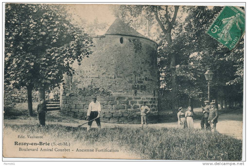 ROZOY EN BRIE - Boulevard Amiral Courbet - Ancienne Fortification - Roissy En Brie