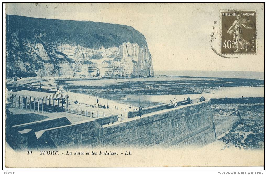 76 Yport - Jetée Et Falaises - Yport